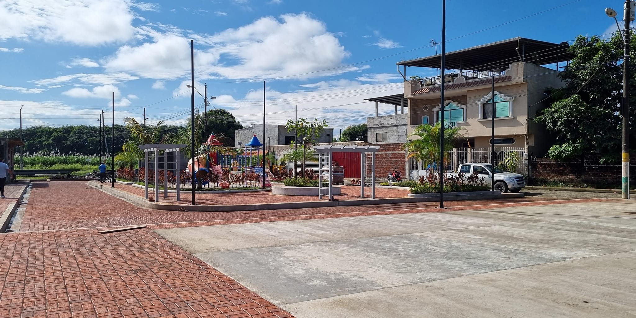 AVANCE DE OBRA PARQUE CDLA. PUNTA DEL ESTE 16 mayo