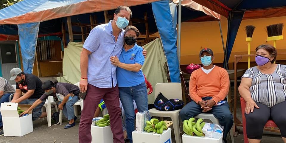 Entrega de Kits de víveres y de bioseguridad