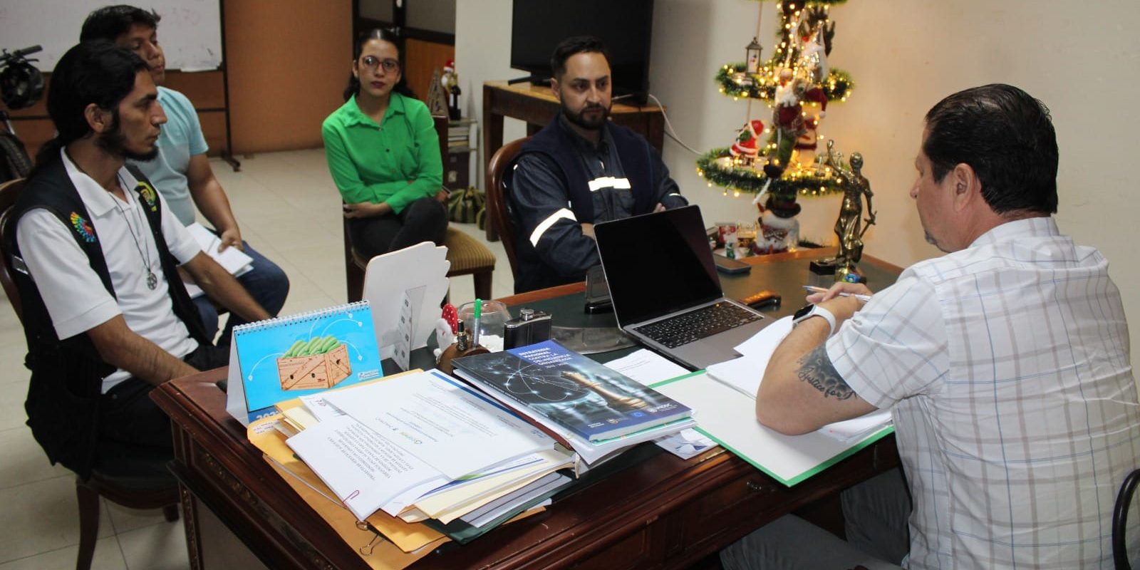 INSPECCIÓN CON REPRESENTANTE DE LA EMPRESA ELÉCTRICA RIOBAMBA S.A.