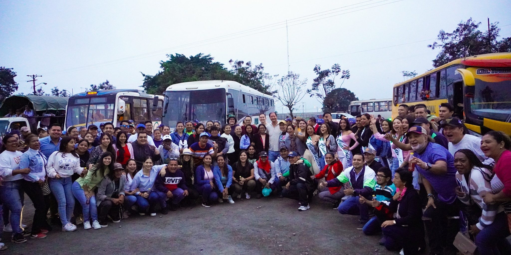 EL ALBAZO MARCÓ EL INICIO DE LAS FESTIVIDADES EN EL CANTÓN 1
